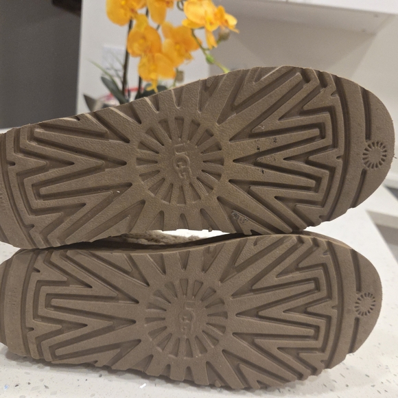 UGG Knit Boots in Cream and Tan - Picture 8 of 10
